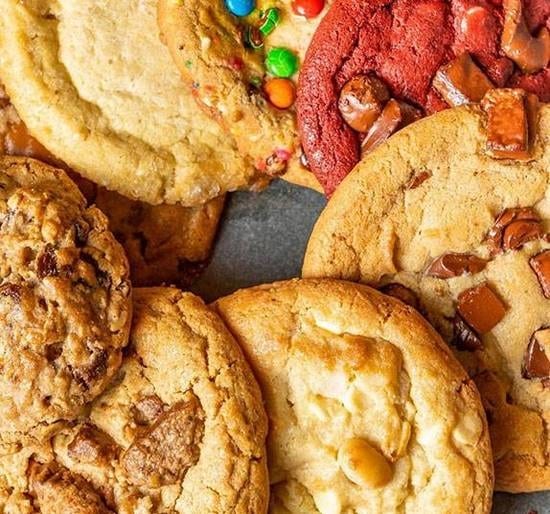 12 Cookies Best Sellers Box.